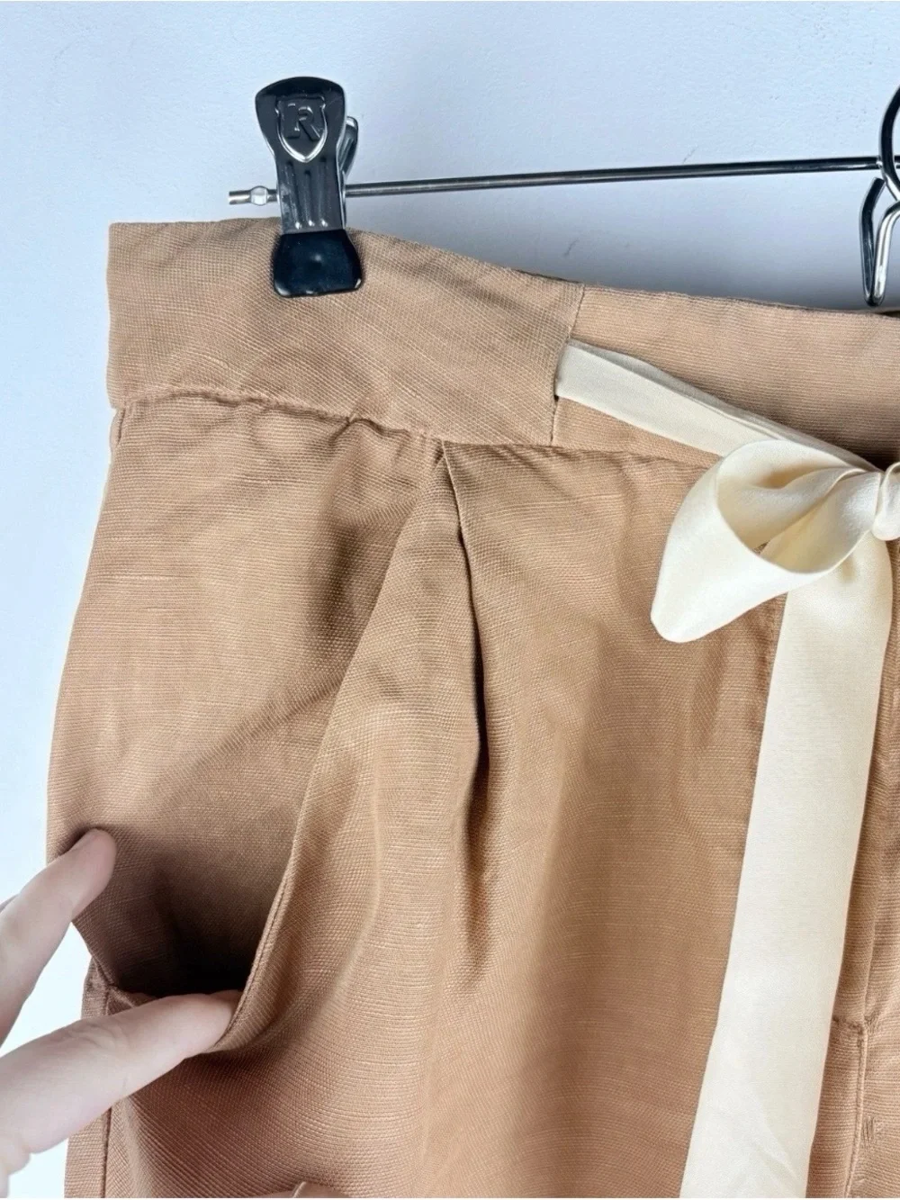 Aritzia Wilfred Allant Linen Blend Tan Crop Pants Chic Boho Business Size 2